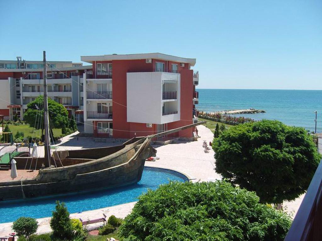 Gt Privilege Fort Beach Apartments Elenite Exterior photo