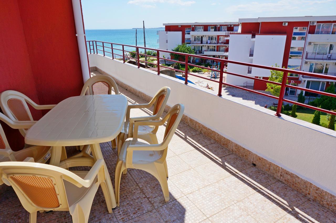 Gt Privilege Fort Beach Apartments Elenite Exterior photo